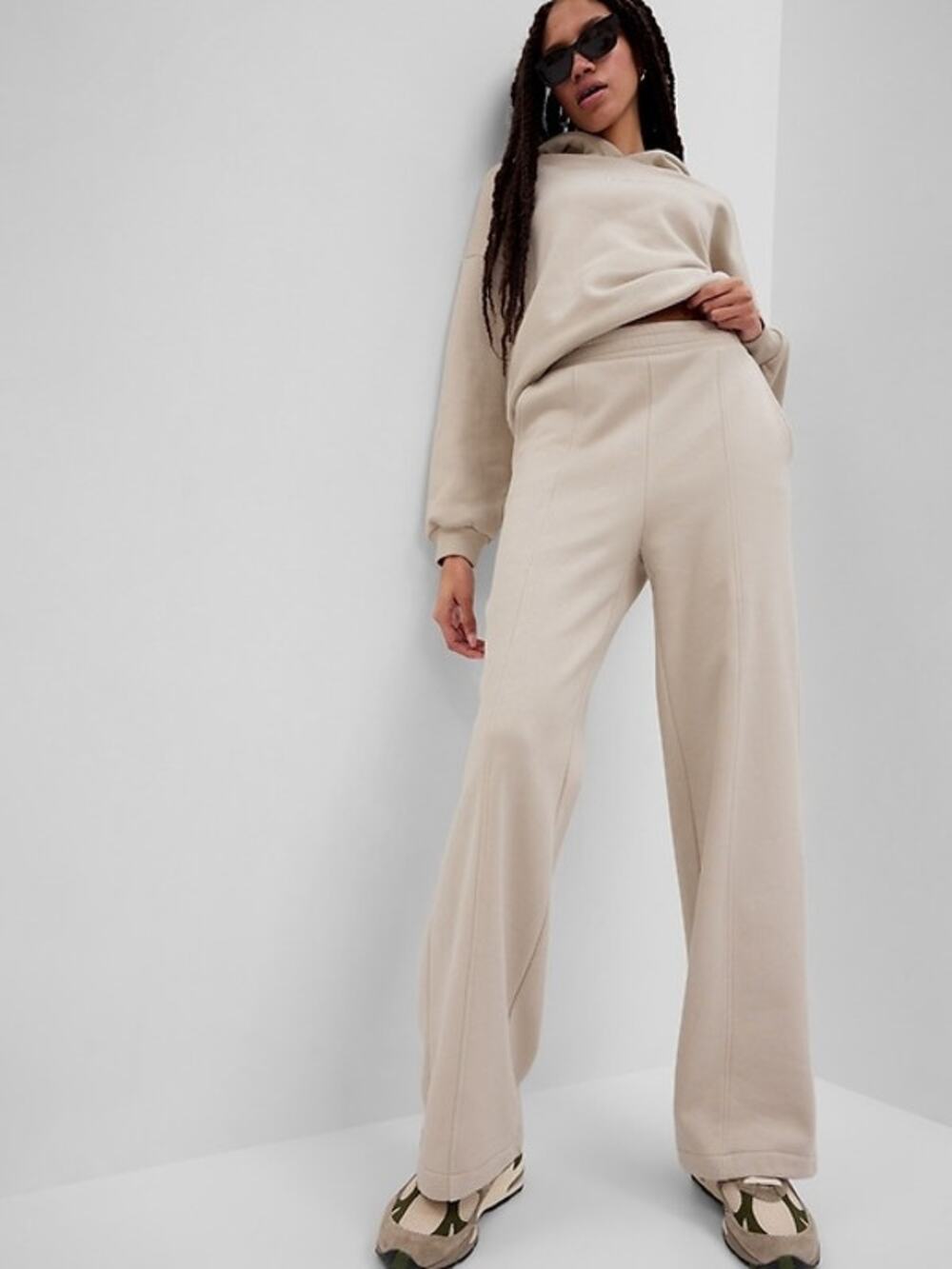 New Gap Vintage Soft Seamed Wide Leg Sweatpants - Moonstone Beige -  Size Small